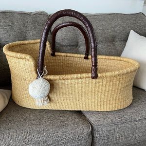 Plum & Sparrow bassinet